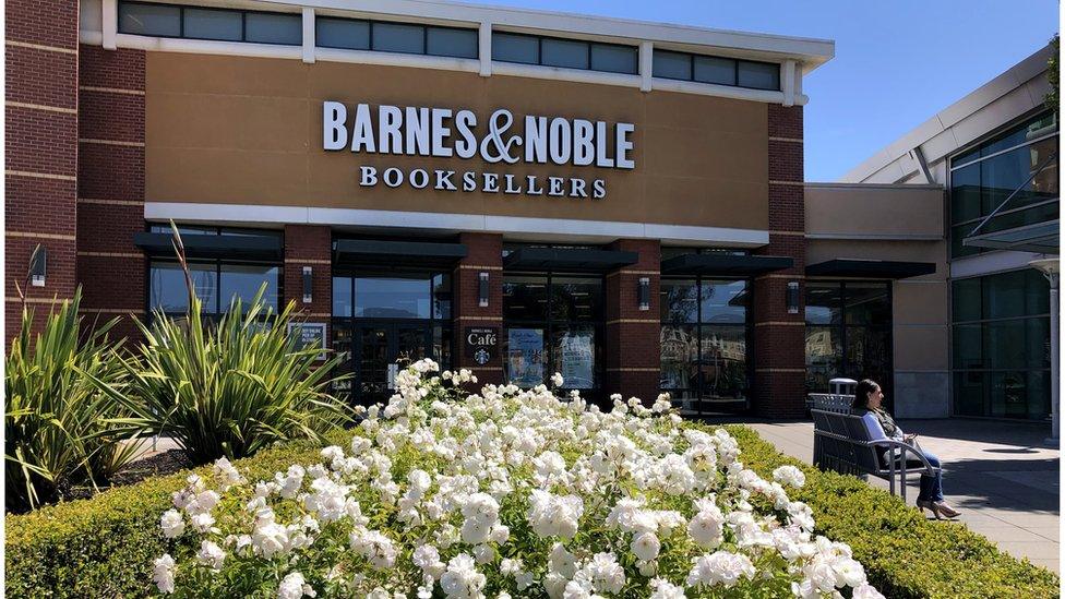 Barnes & Noble store