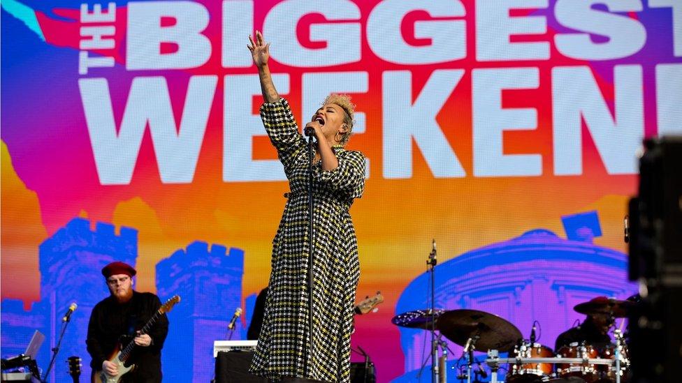 Emeli Sande performing at Biggest Weekend in Perth