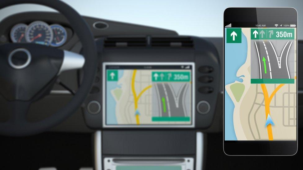 Graphic of smartphone synchronising with in-car digital display