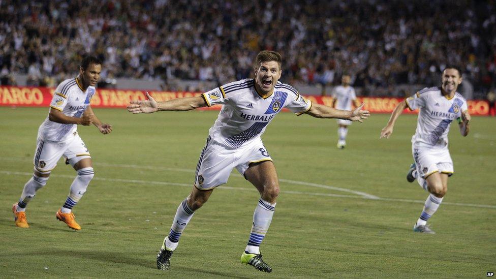 Steven Gerrard celebrates after scoring goal