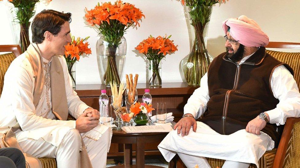 Canadian Prime Minister Justin Trudeau (L) meets with Punjab Chief Minister Amarinder Singh in Amritsar