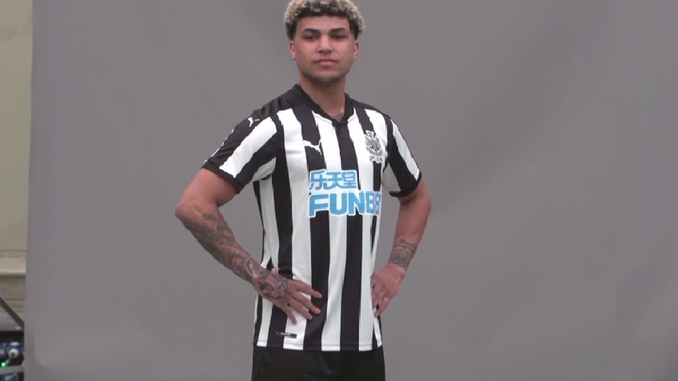  Newcastle United アウェイシャツ Newcastle United sponsor revealed as Chinese gaming firm - BBC News