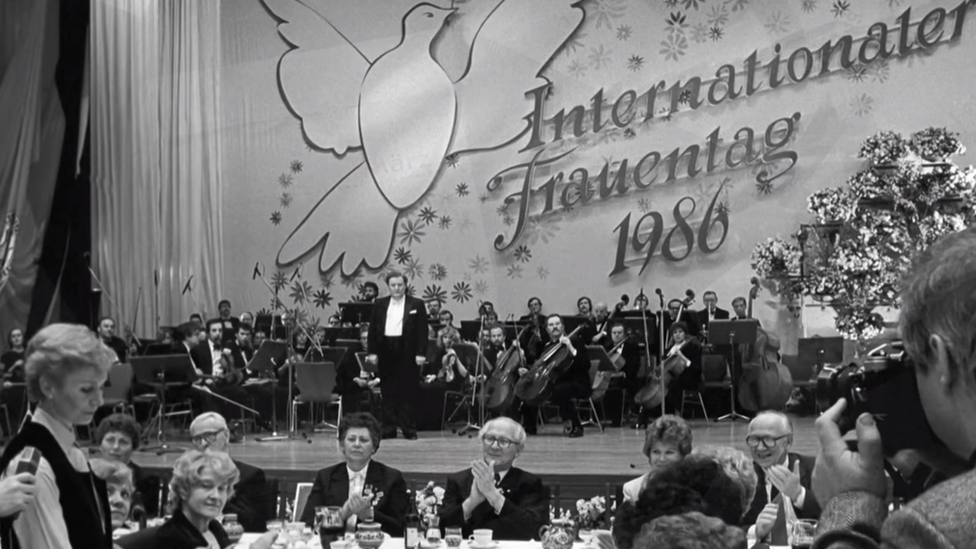 East German leaders mark Women's Day, 1986