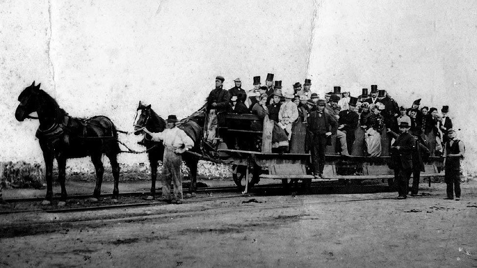 Tram ar y rheilffordd, 1807