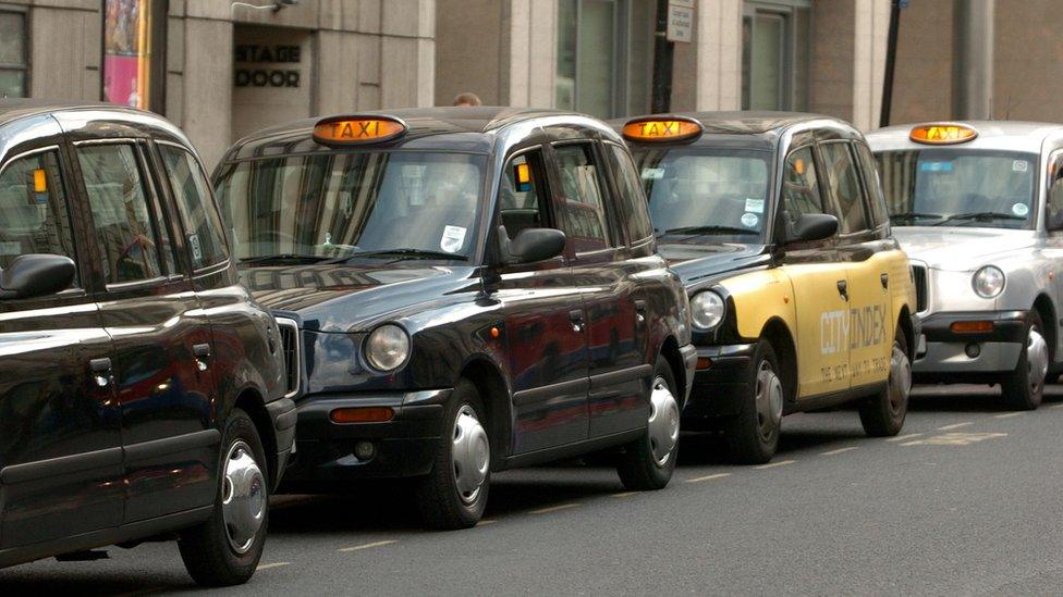 Taxis in Victoria Station taxi rank