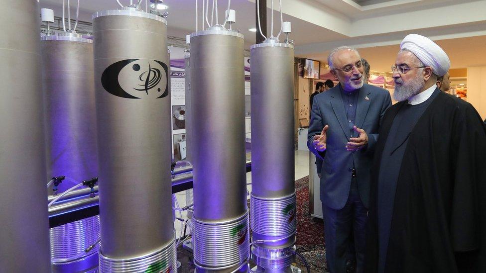 Iranian President Hassan Rouhani inspects nuclear technology at an exhibit in Tehran (9 April 2019)