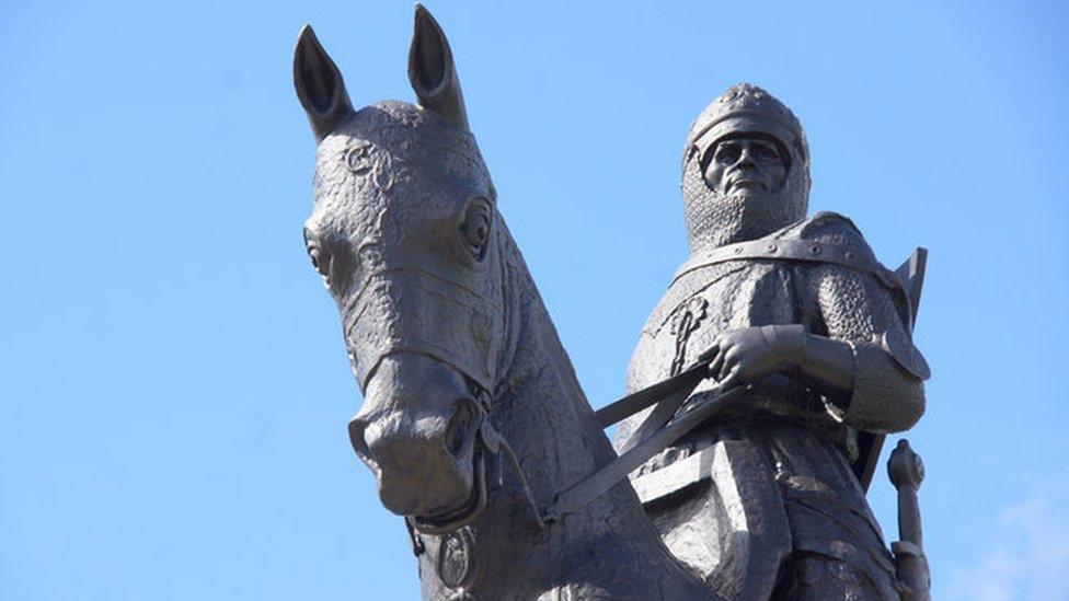 Robert the Bruce statue at Bannockburn