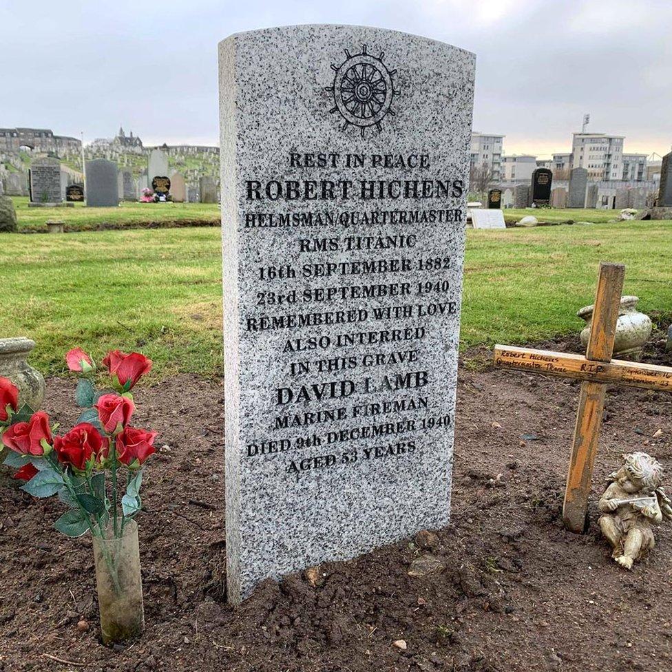 New memorial grave