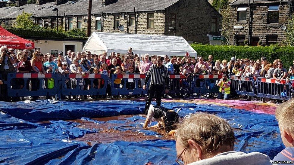 Gravy wrestling