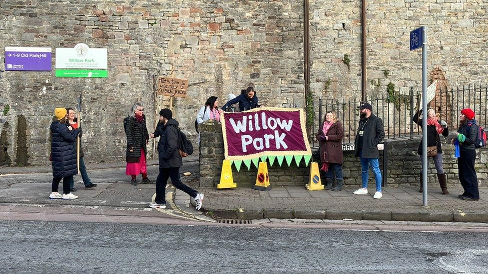 Willow Park Primary School strike