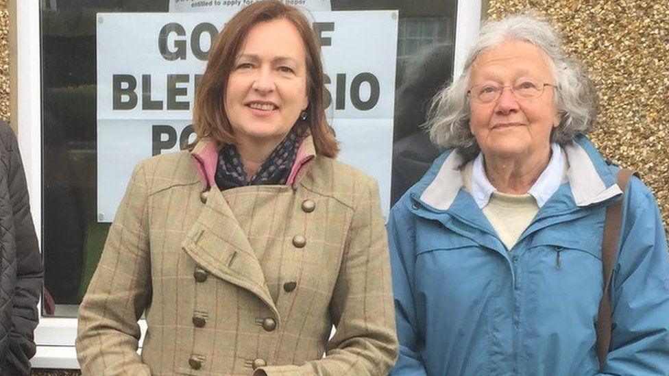 Liz Saville Roberts with her mum Dr Nancy Saville