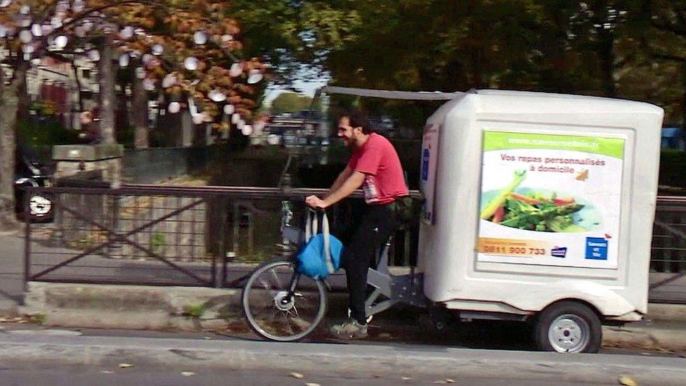 delivery bike courier