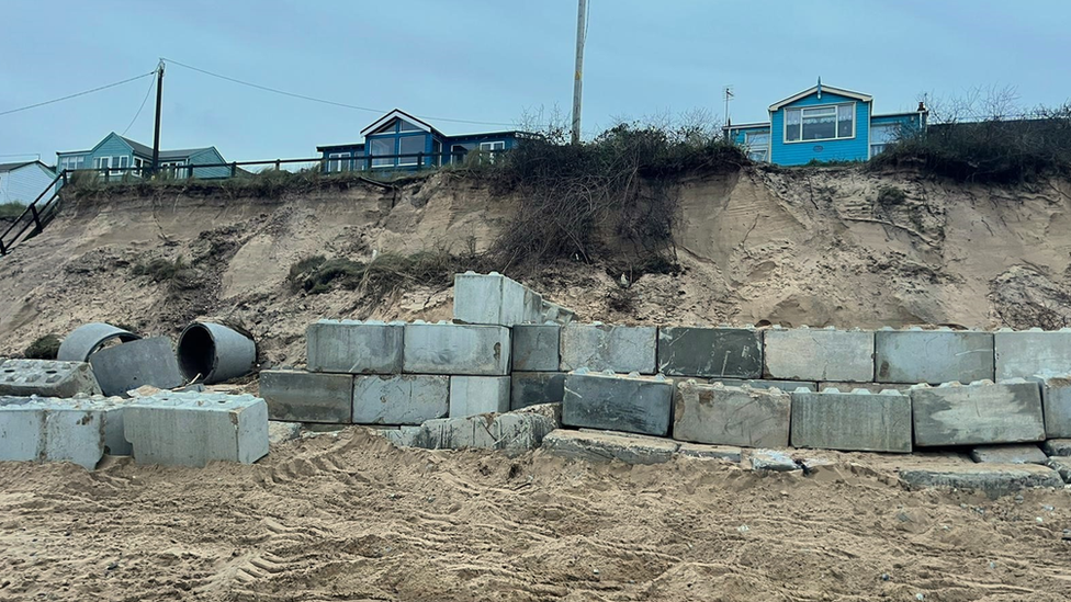 sea defences at hemsby