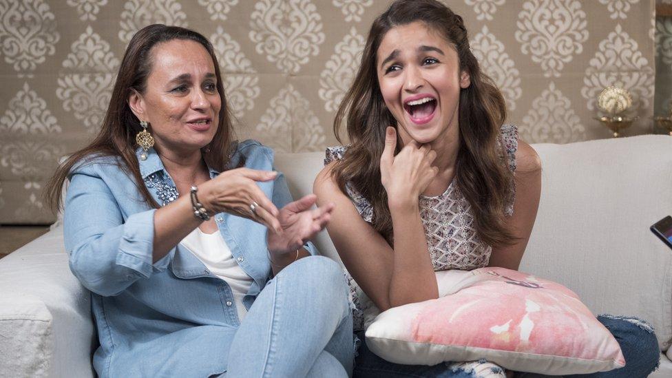 Alia Bhatt With Her Mother Soni Razdan