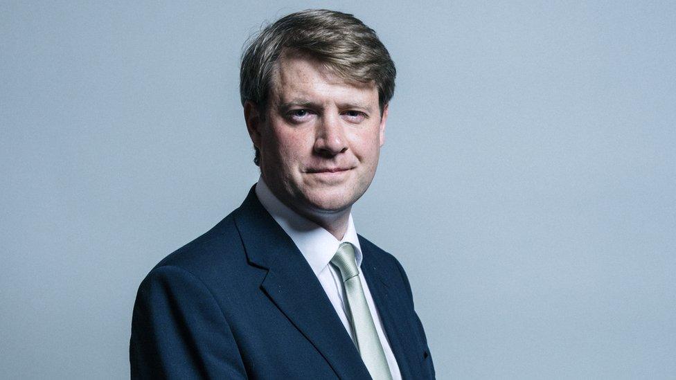 Official portrait of MP Chris Skidmore, Conservative MP for Kingswood.