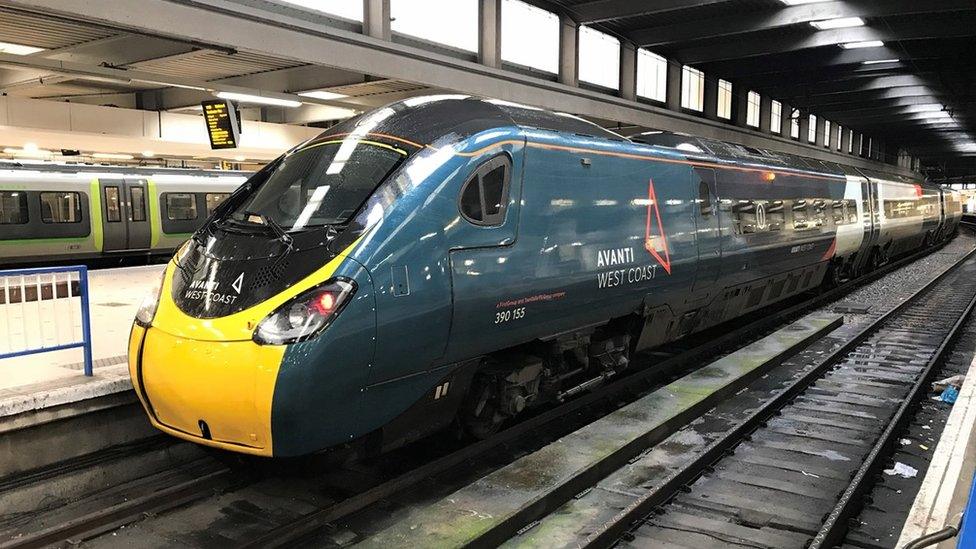 An Avanti West Coast Pendolino train at London Euston train station