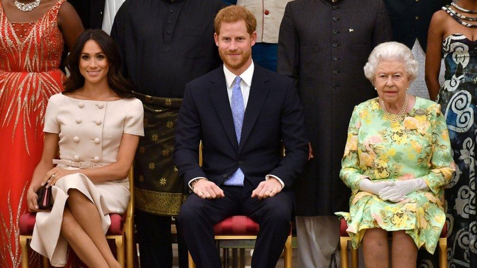 meghan-and-harry-and-queen.