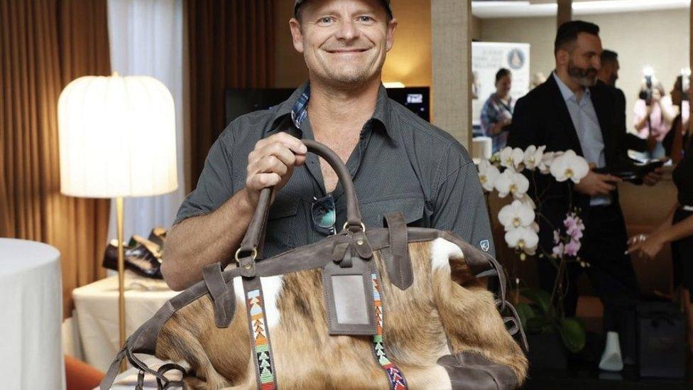 Actor Steve Zahn with one of Nthenya Mwendwa's bags.