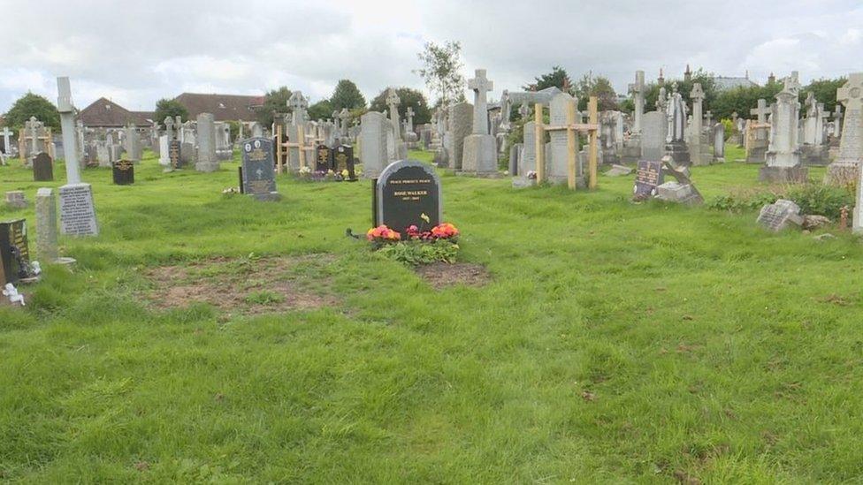 Rose Walker's grave