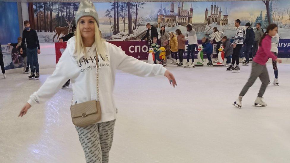 Nataliya Tretyakova ice skating in Lviv