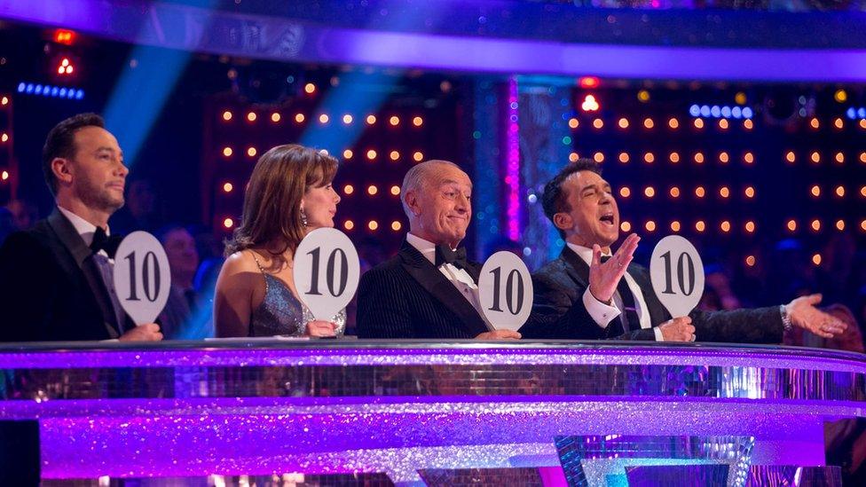 Strictly judges with score cards