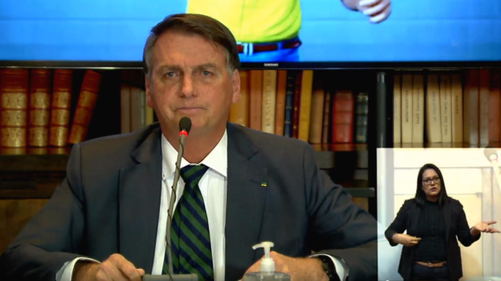 Bolsonaro durante live