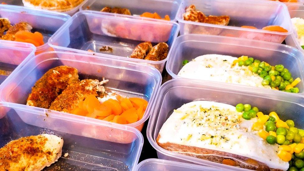 hot meals prepared for elderly people