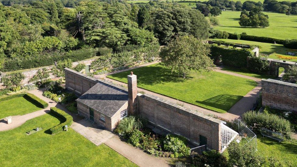 Cannon Hall kitchen garden, Barnsley