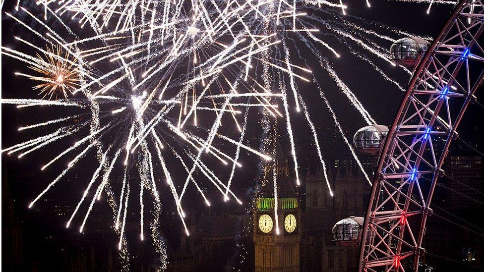 new year fireworks at big ben