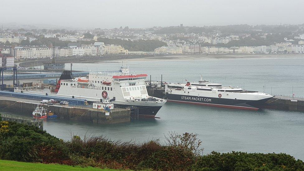 Ben-my-Chree and Mannann in Douglas harbour