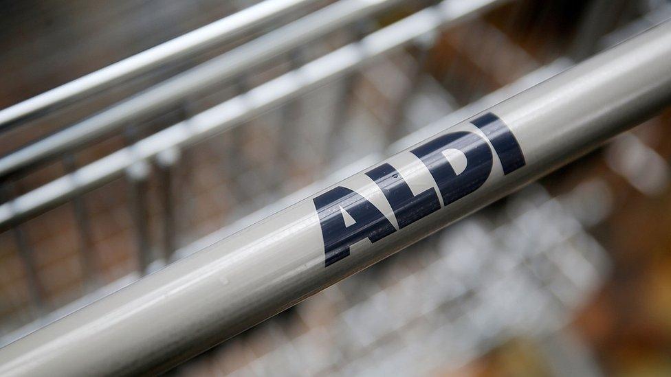 Aldi trolley handle