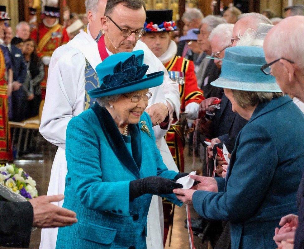 The Queen distributes Maundy money