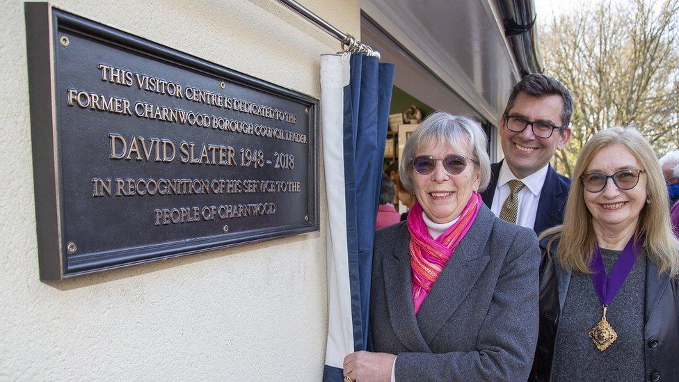 Plaque unveiling