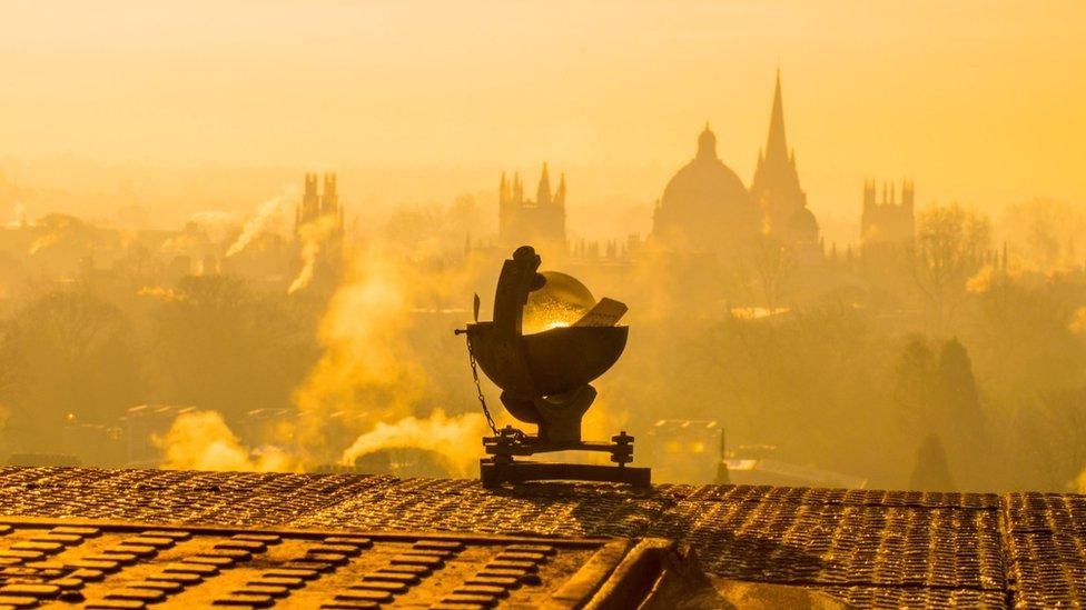 Campbell-Stokes sunshine recorder on the roof of the Engineering Science building, Oxford, the longest sunshine record in the world