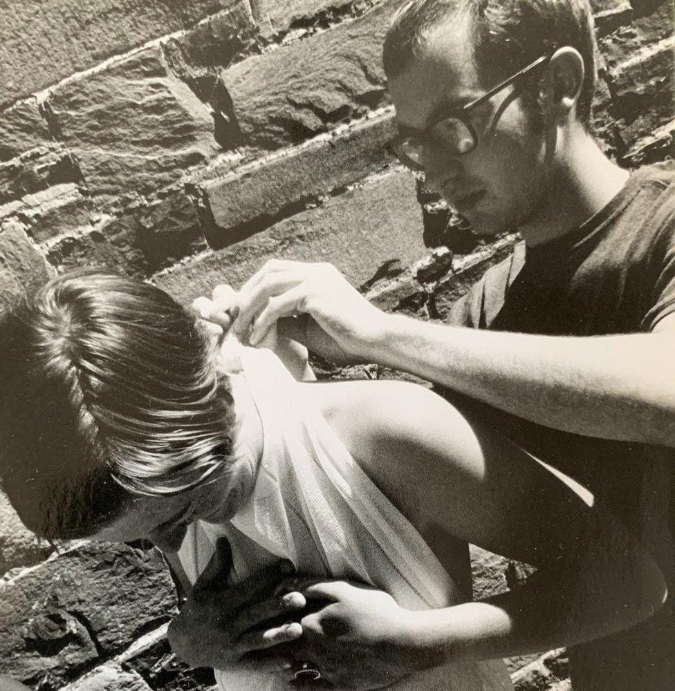 Stuart dressing a model while at Calvin Klein 1997