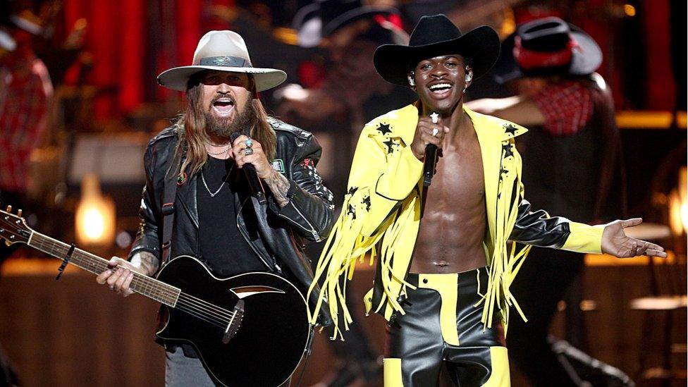 Lil Nas X singing with Billy Ray Cyrus