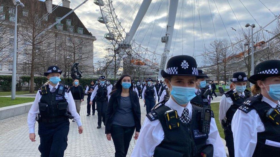 Met Police female officers