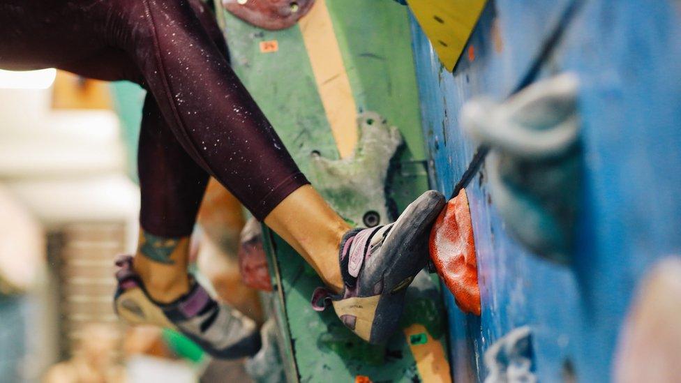 Climbing wall