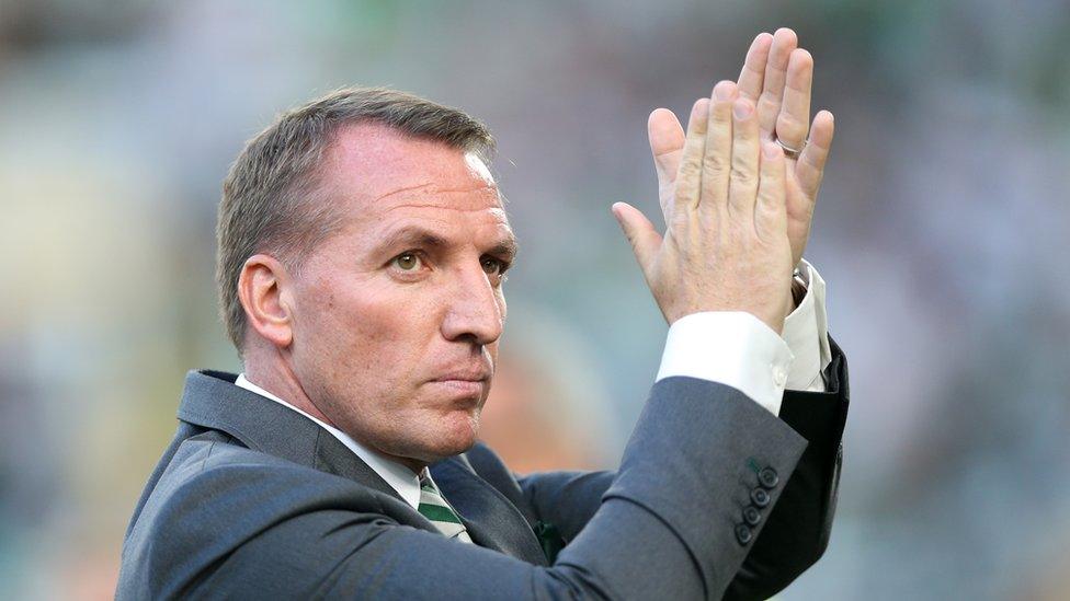 Brendan Rodgers clapping