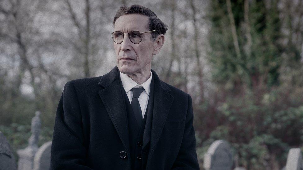 Paul McGann as 'Arthur' in The Undertaker