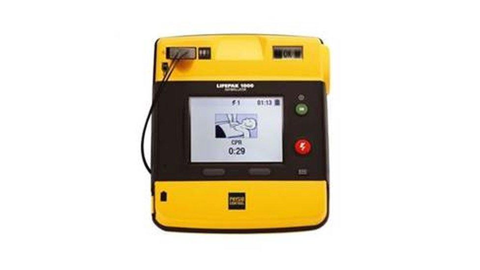 LIFEPAK 1000 defibrillator