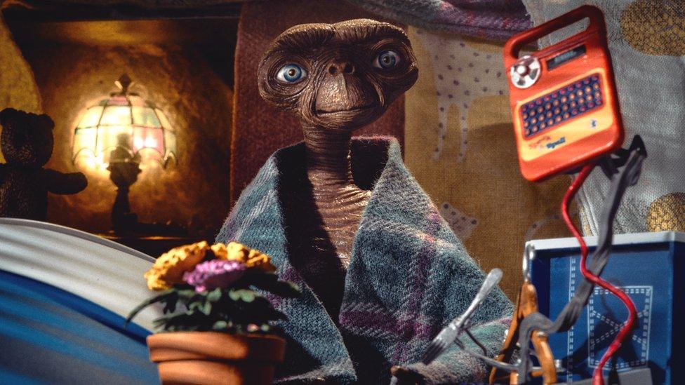 An image of ET