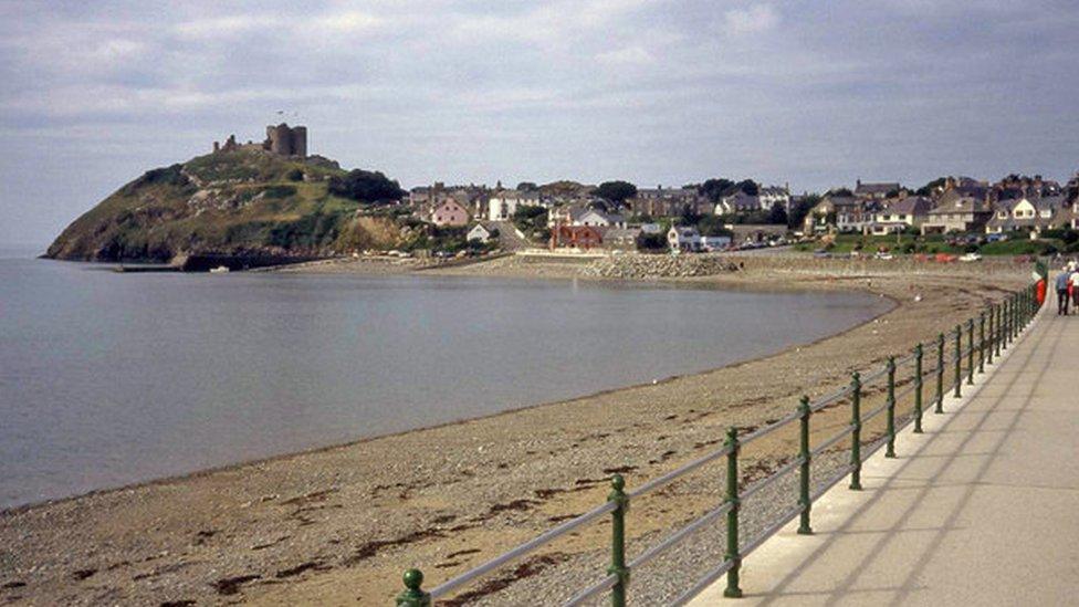 Criccieth Beach