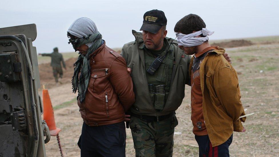 Suspected Islamic State militants captured near Sinjar