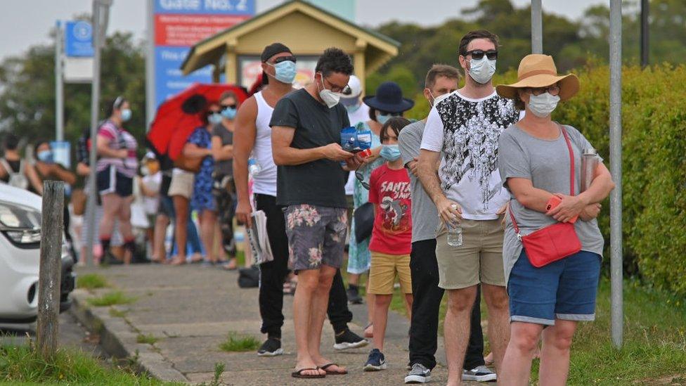 People line up for testing at walk-in clinic in Sydney's Northern Beaches region