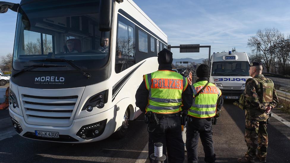 Franco-German security check, 22 Dec 16, in Ottmarsheim, eastern France