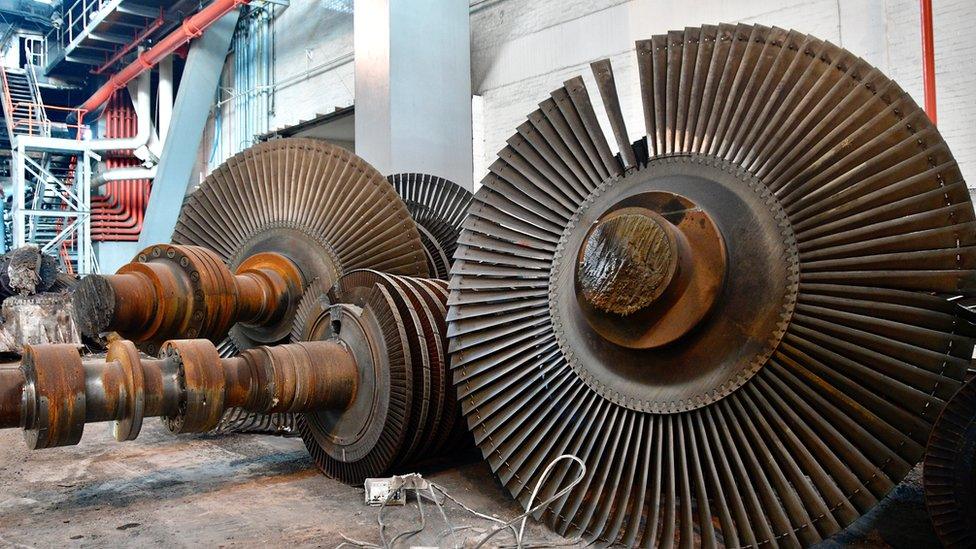 Giant machinery parts