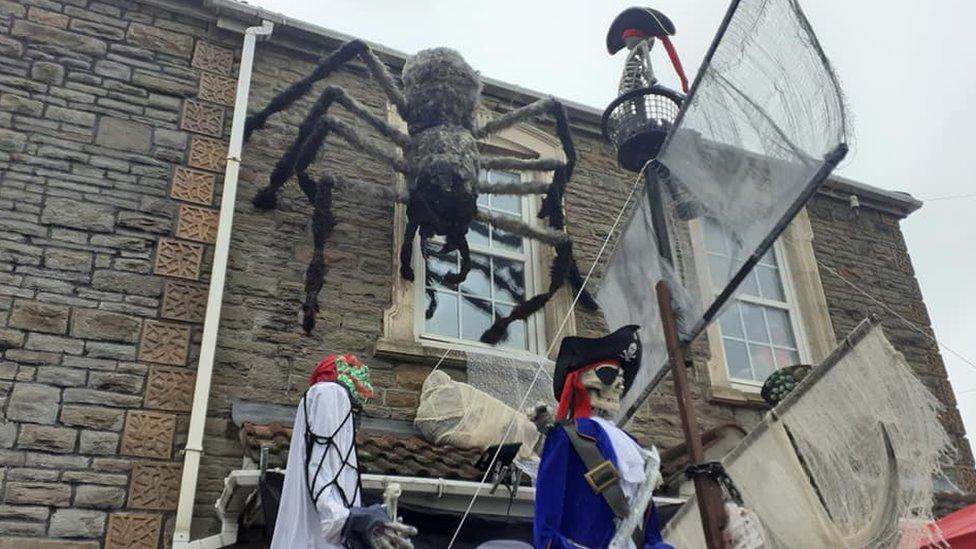 Mark Davenport's Halloween display complete with giant spider