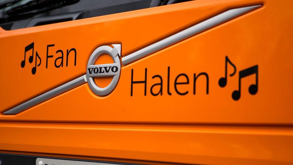 One of the gritters named Fan Halen