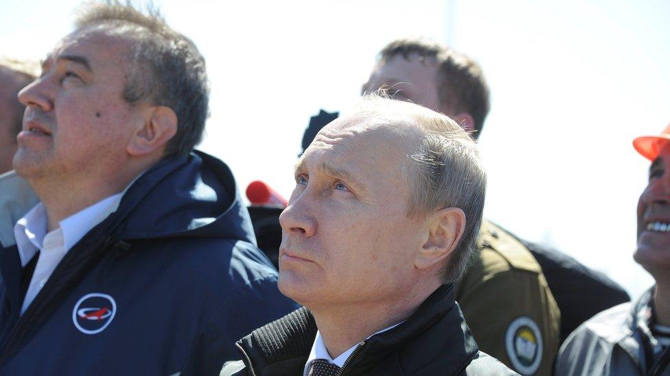 Vladimir Putin watches the launch of unmanned Soyuz-2.1A rocket at the Vostochny cosmodrome (28 April 2016)